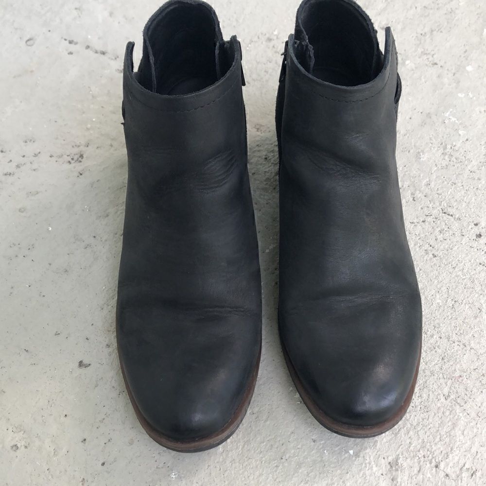Korks  Booties - Picture 3 of 10